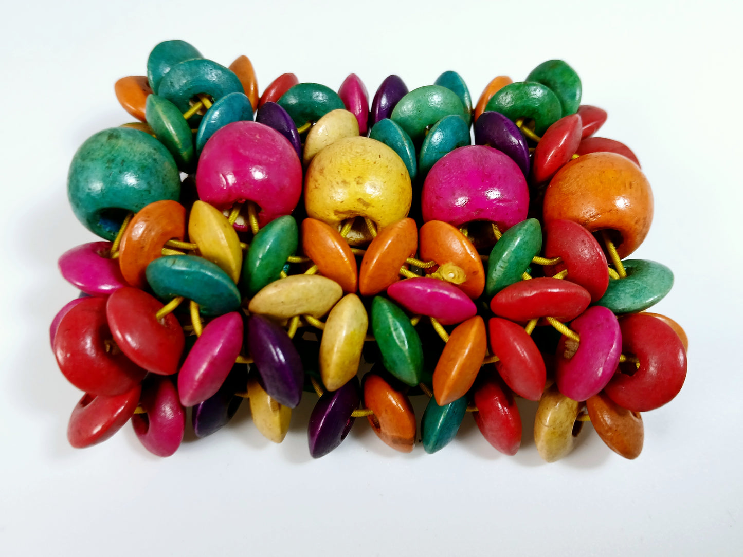 Multicolored beaded bracelet